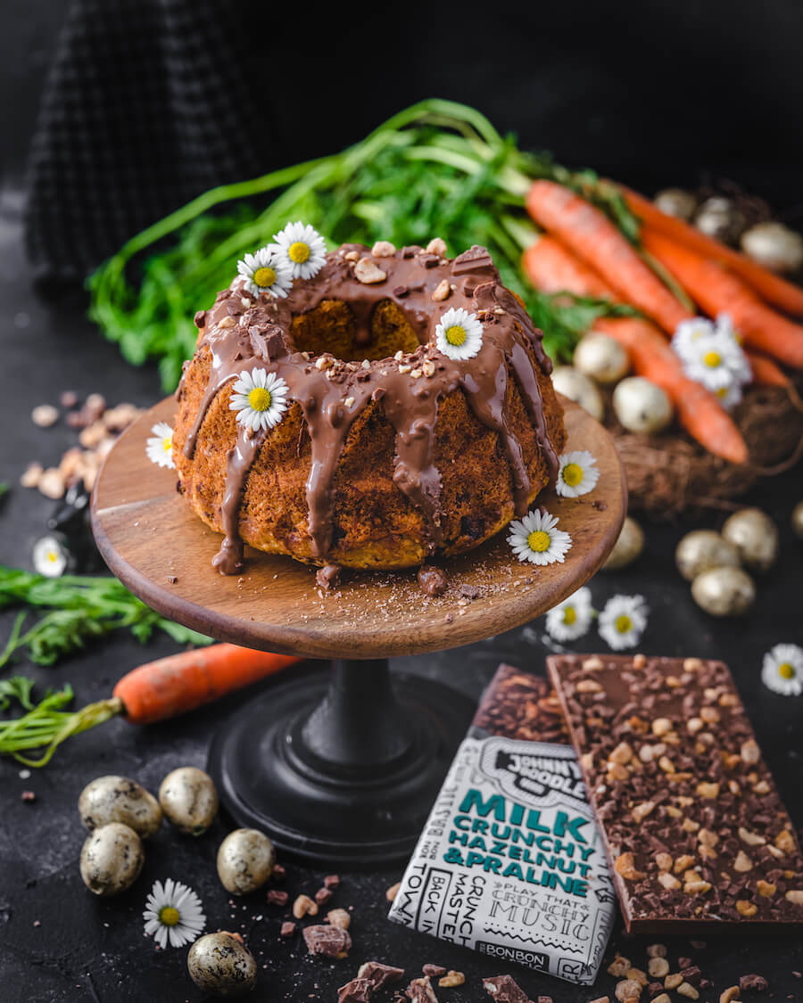 Carrot & Walnut Cake Slice